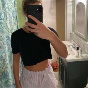 Ribbed black crop top